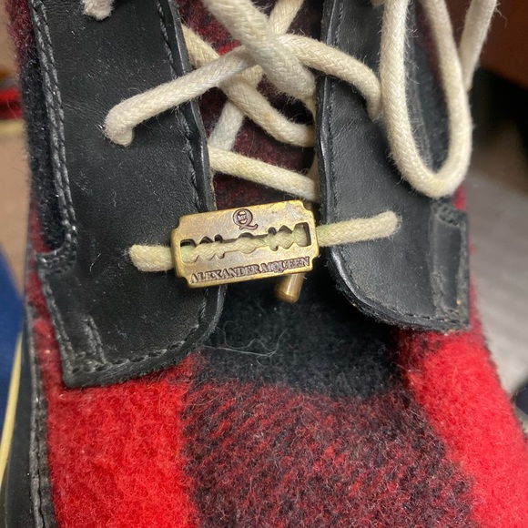 Alexander McQueen men’s shoes - Picture 2 of 3